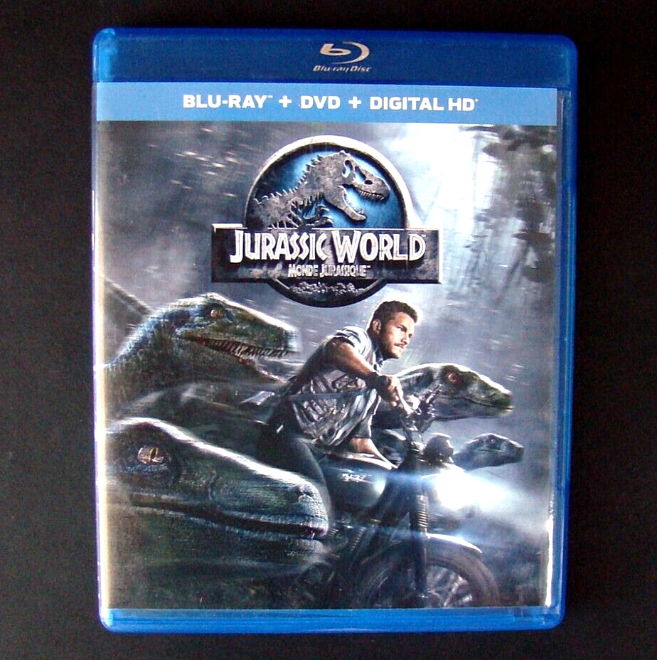 Jurassic World Blu-Ray + DVD 2015 Chris Pratt Action Adventure Dinosaur Movie