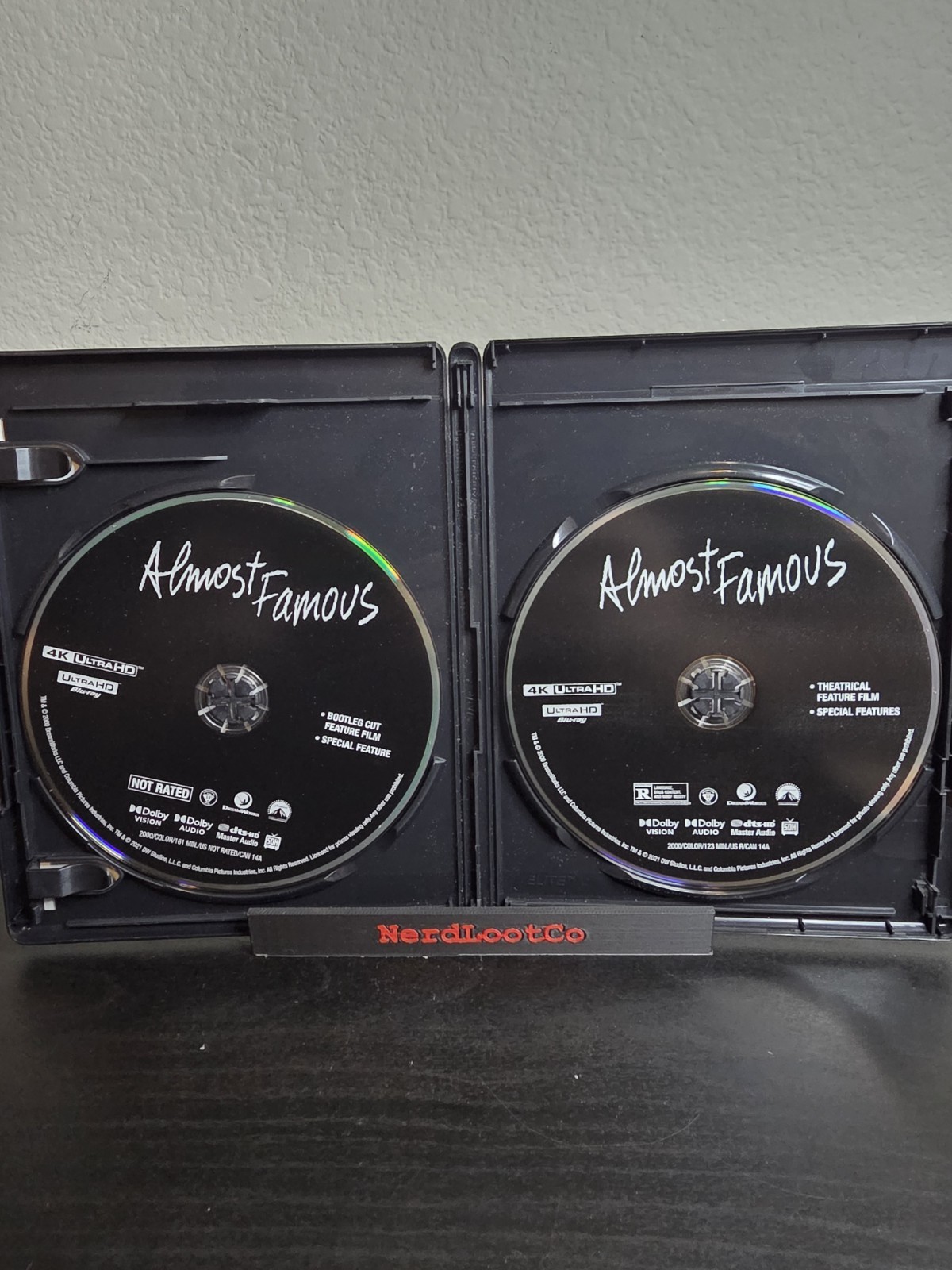 Almost Famous 4K Ultra HD Blu-ray 2-Disc Set w/ Slipcover – Bootleg Cut