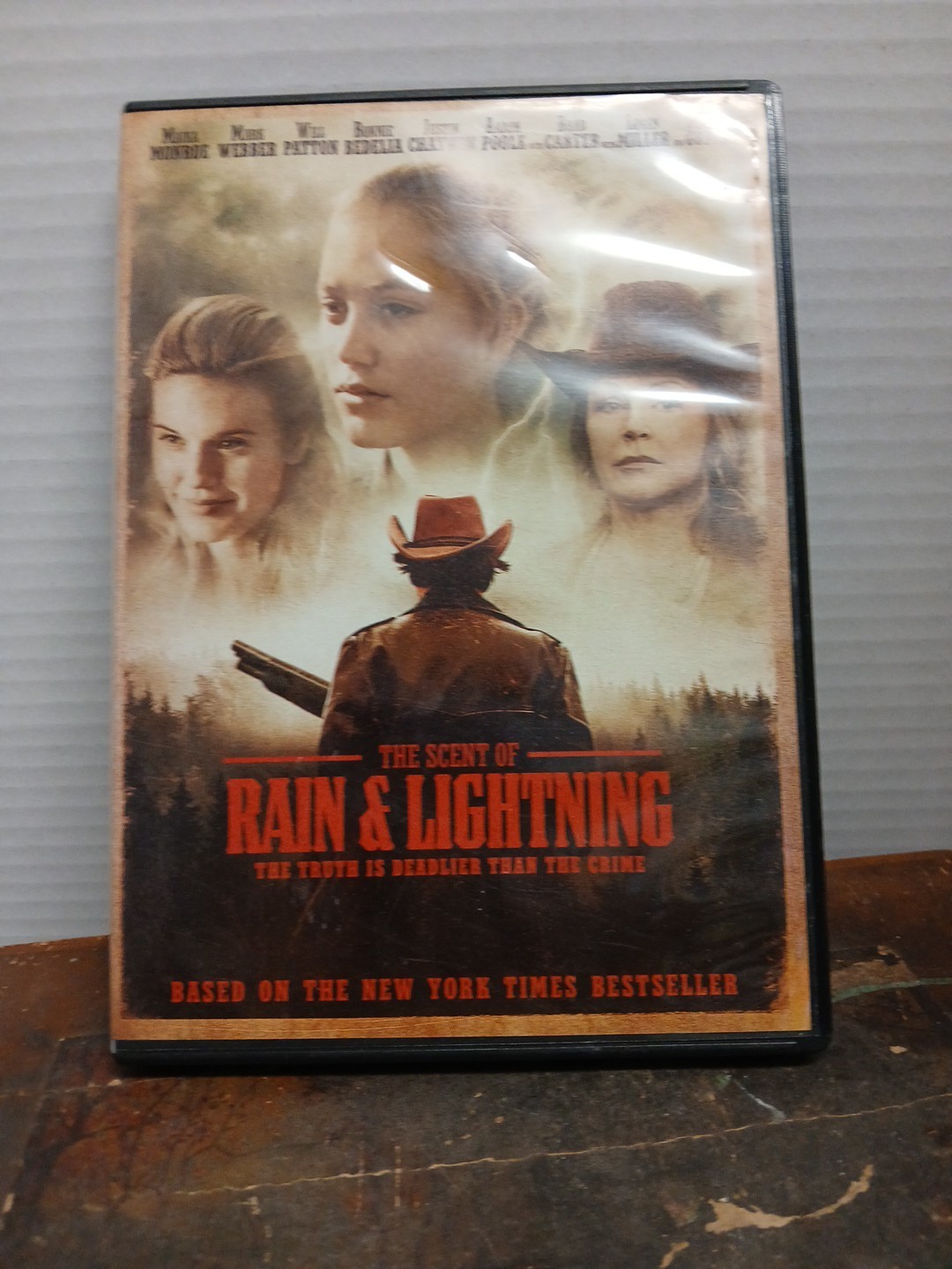 The Scent Of Rain And Lightning (2016 DVD 103 Min Rated R) Maika Monroe