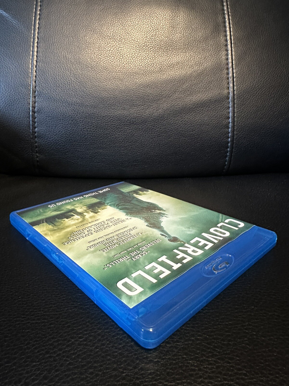Cloverfield Blu-ray (2008) Lizzy Caplan – T.J. Miller – Matt Reeves – Like New