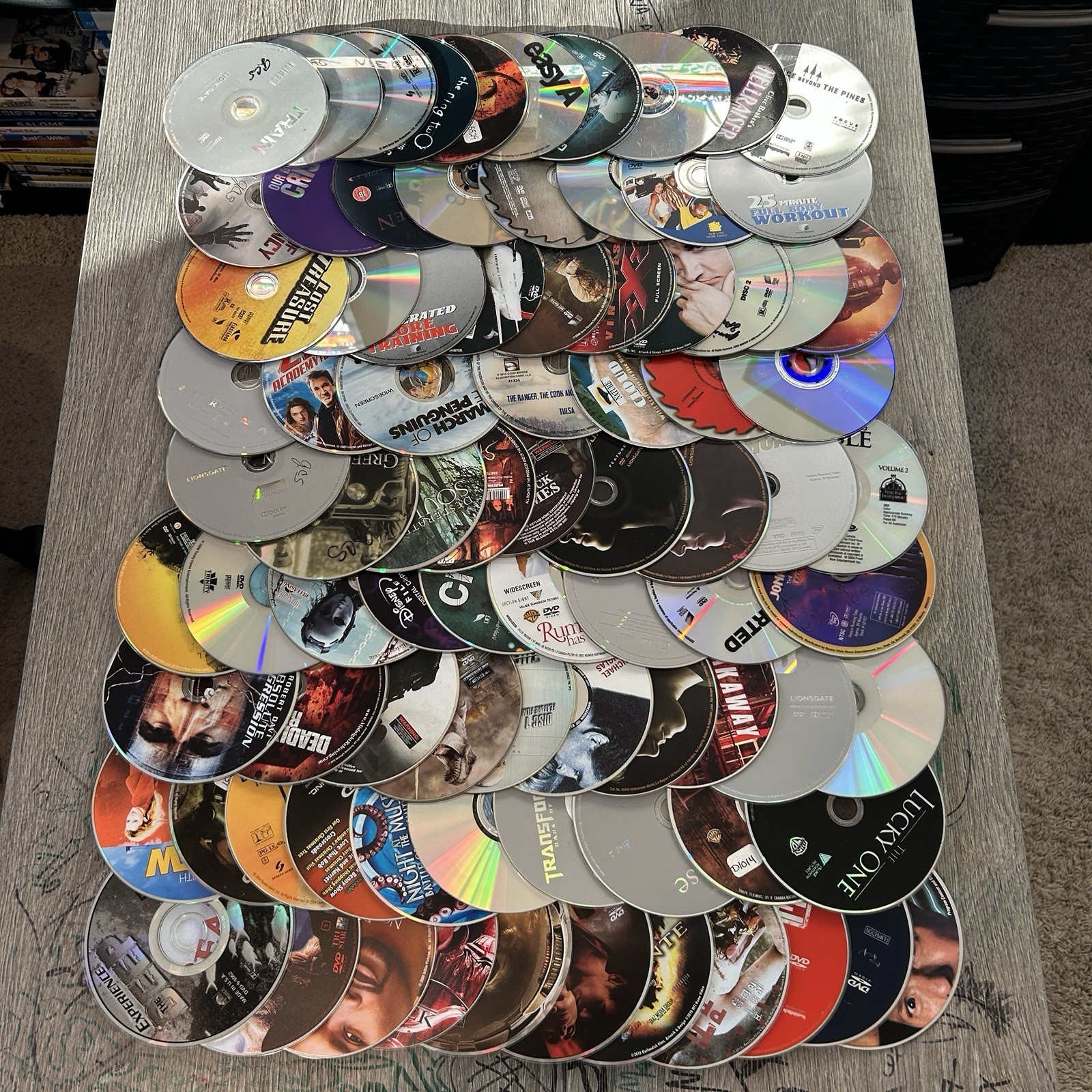 100 Wholesale lot dvd movie assorted bulk Free Shipping Video Dvds CHEAP NO CASE