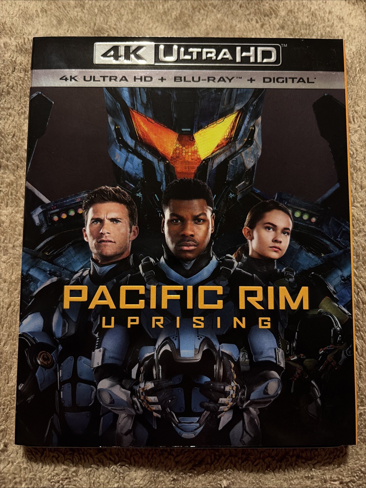 Pacific Rim: Uprising (4K Ultra HD/Blu-ray, 2018) W/ Slipcover!! No Digital Code