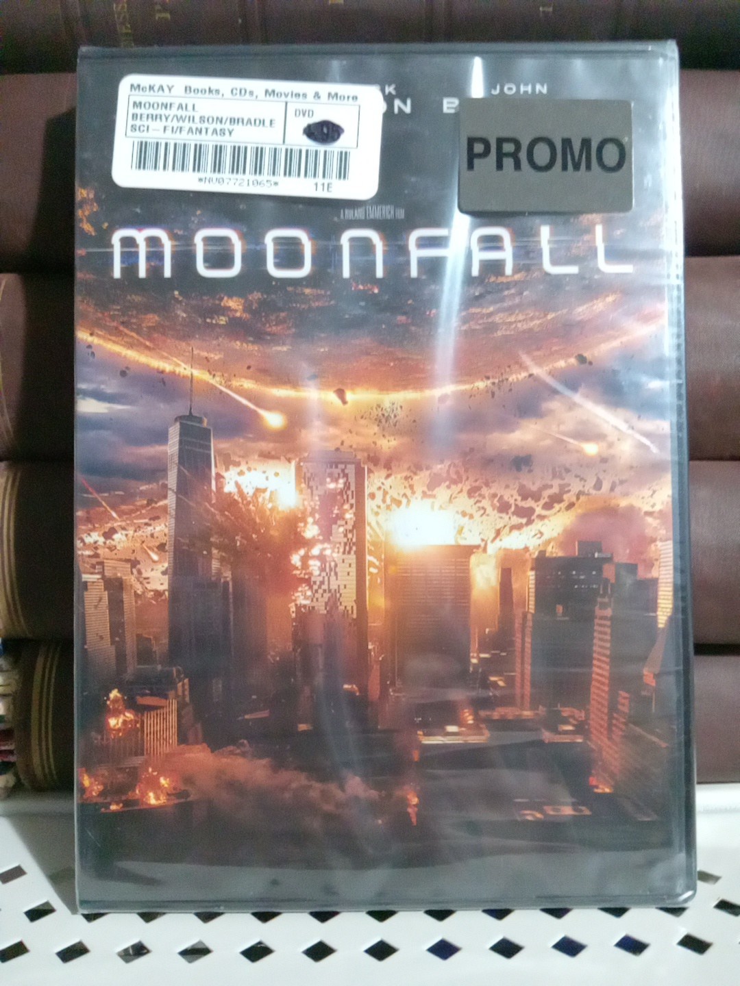 MOONFALL 2022 DVD BRAND NEW SEALED HALLE BERRY PATRICK WILSON SCI-FI ACTION HIT