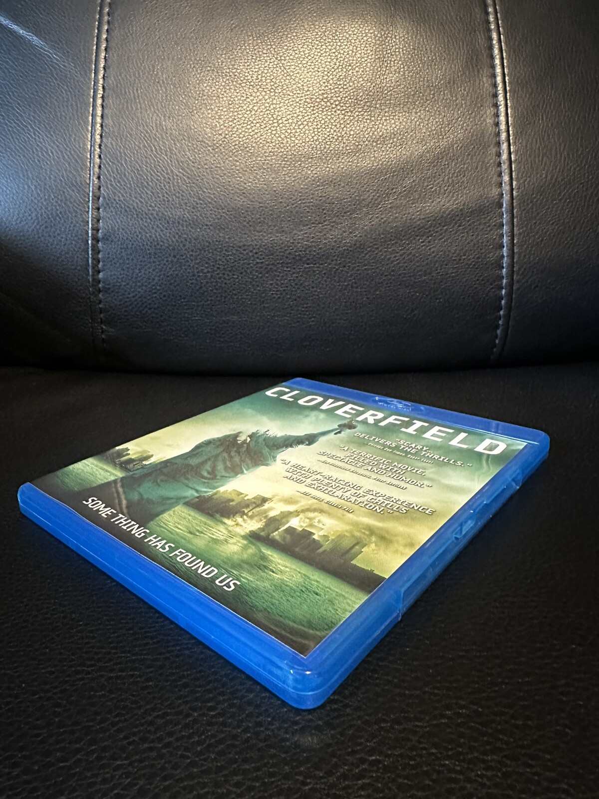 Cloverfield Blu-ray (2008) Lizzy Caplan – T.J. Miller – Matt Reeves – Like New