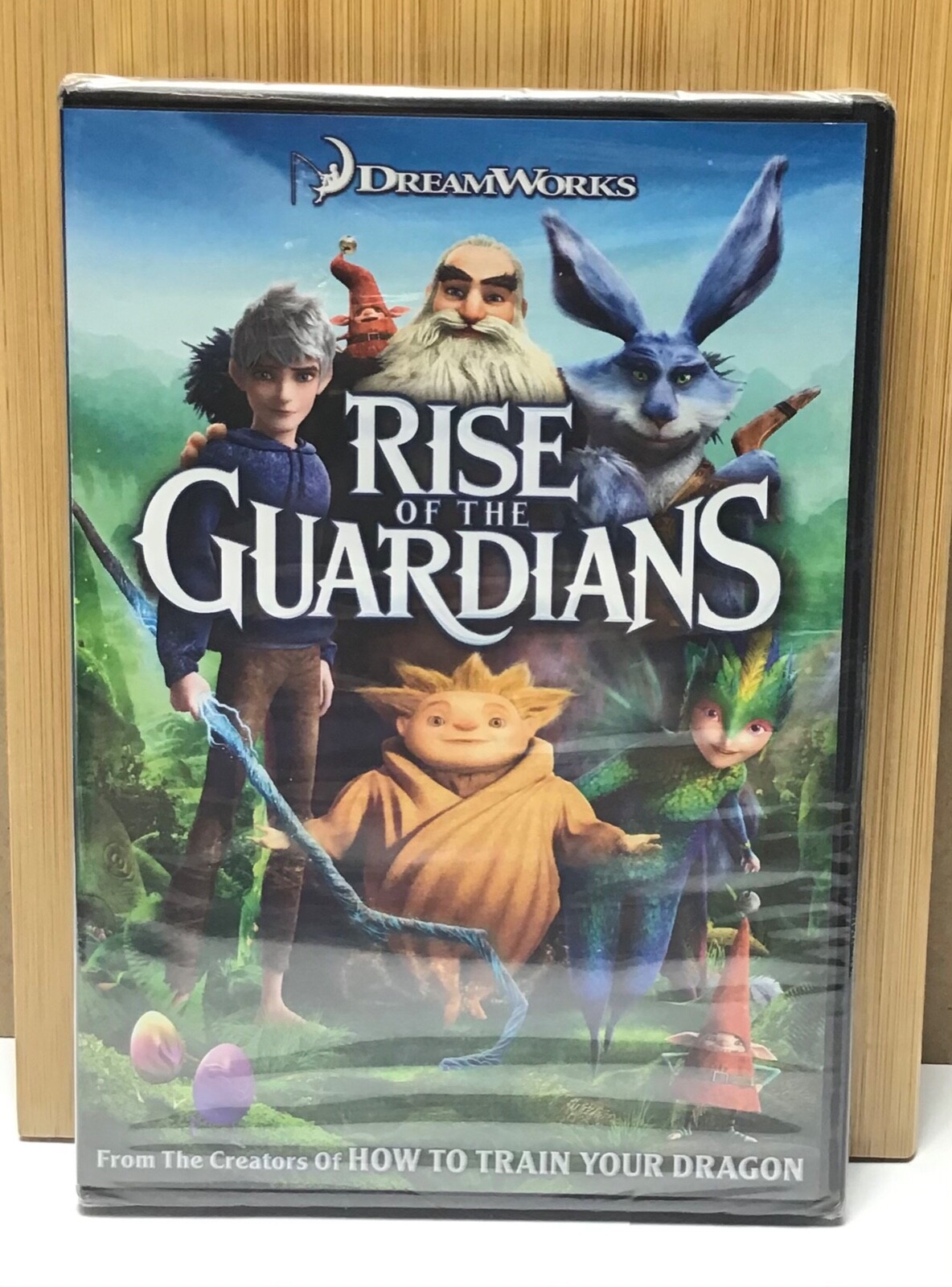 Rise of the Guardians / Dreamworks Animated DVD Movie / Easter Bunny / Santa