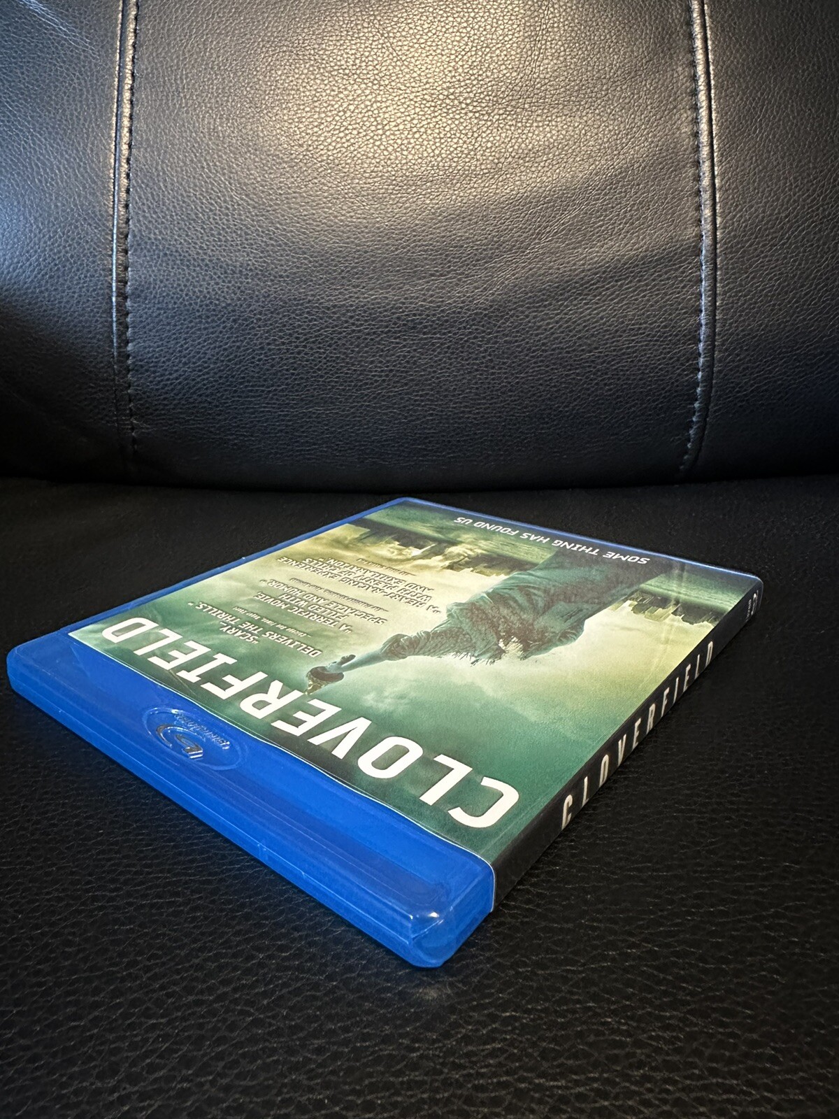 Cloverfield Blu-ray (2008) Lizzy Caplan – T.J. Miller – Matt Reeves – Like New