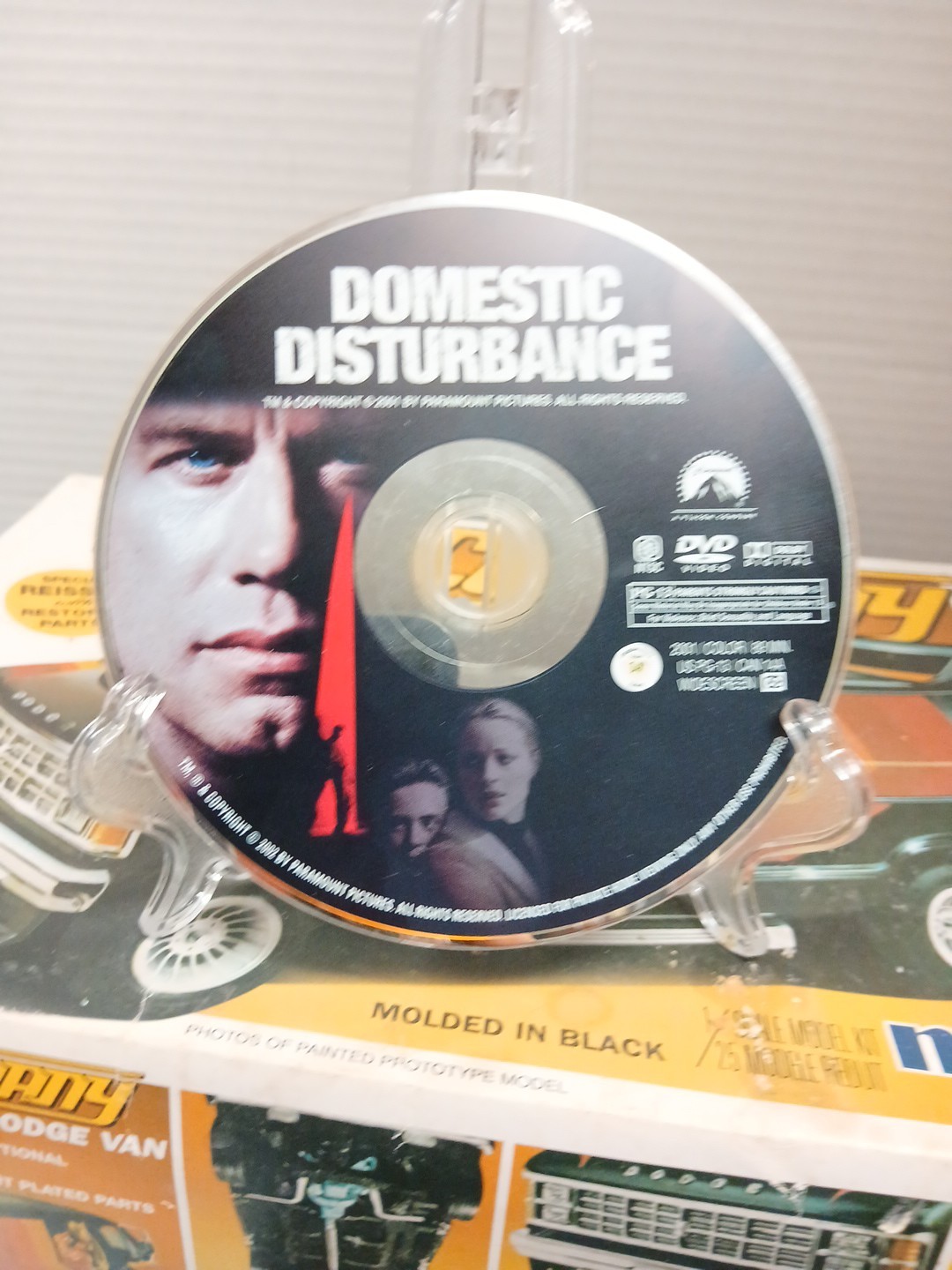 Domestic Disturbance (2001 DVD 89 Min Rated PG-13) John Travolta
