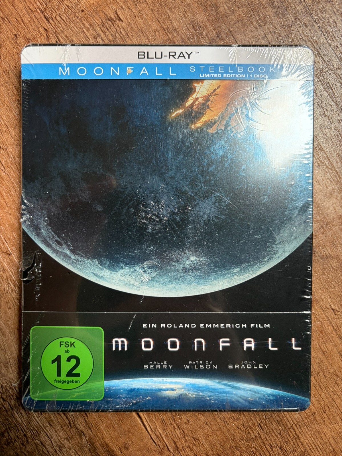 Moonfall w. Steelbook (Blu-ray, 2022, Region B – LOCKED) *BRAND NEW/SEALED*