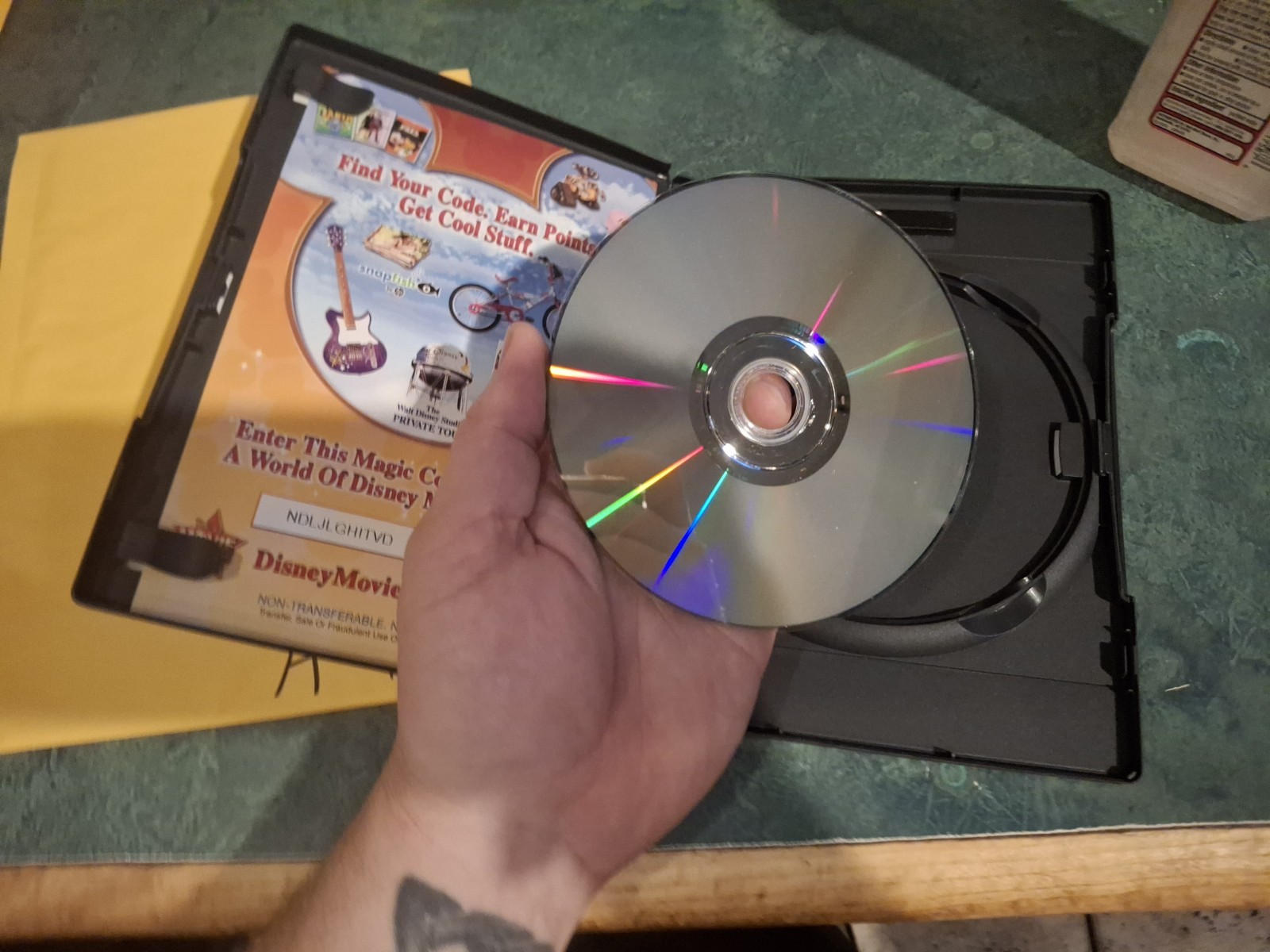 Gnomeo & Juliet Standard Edition DVD Widescreen Touchstone Disney Animation