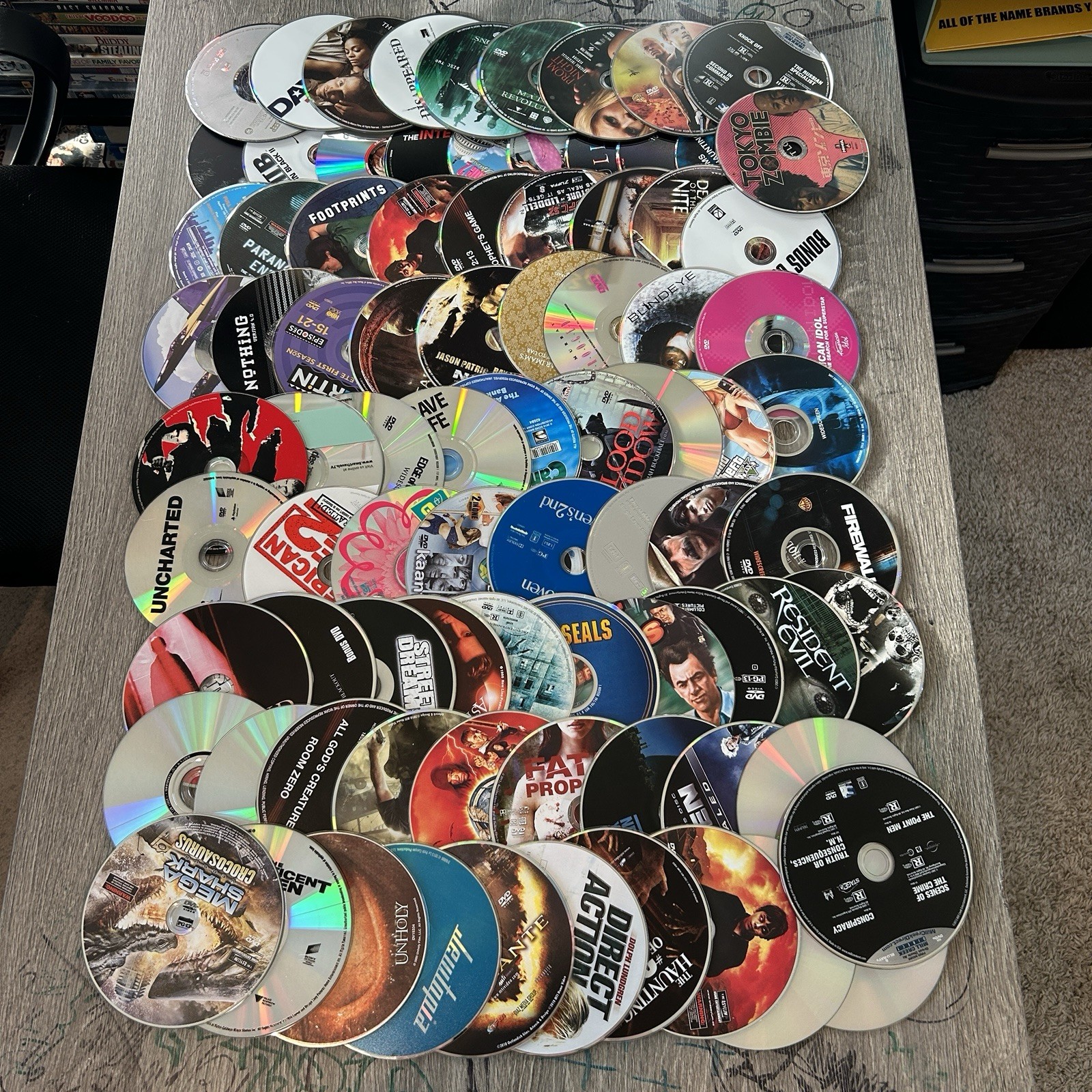 100 Wholesale lot dvd movie assorted bulk Free Shipping Video Dvds CHEAP NO CASE