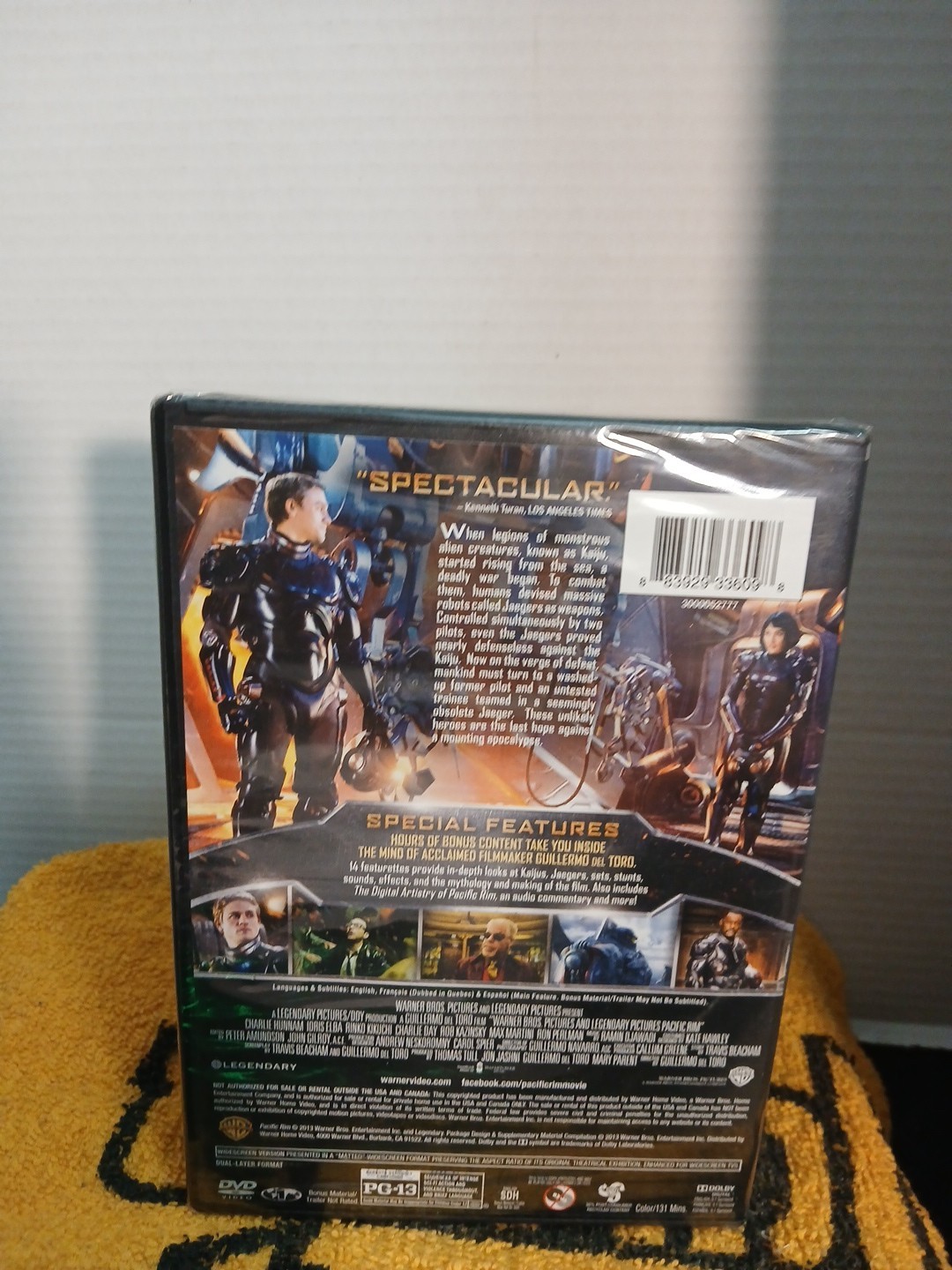 Pacific Rim (2013 DVD 131 Min Rated PG-13) Charlie Hunnam New Sealed