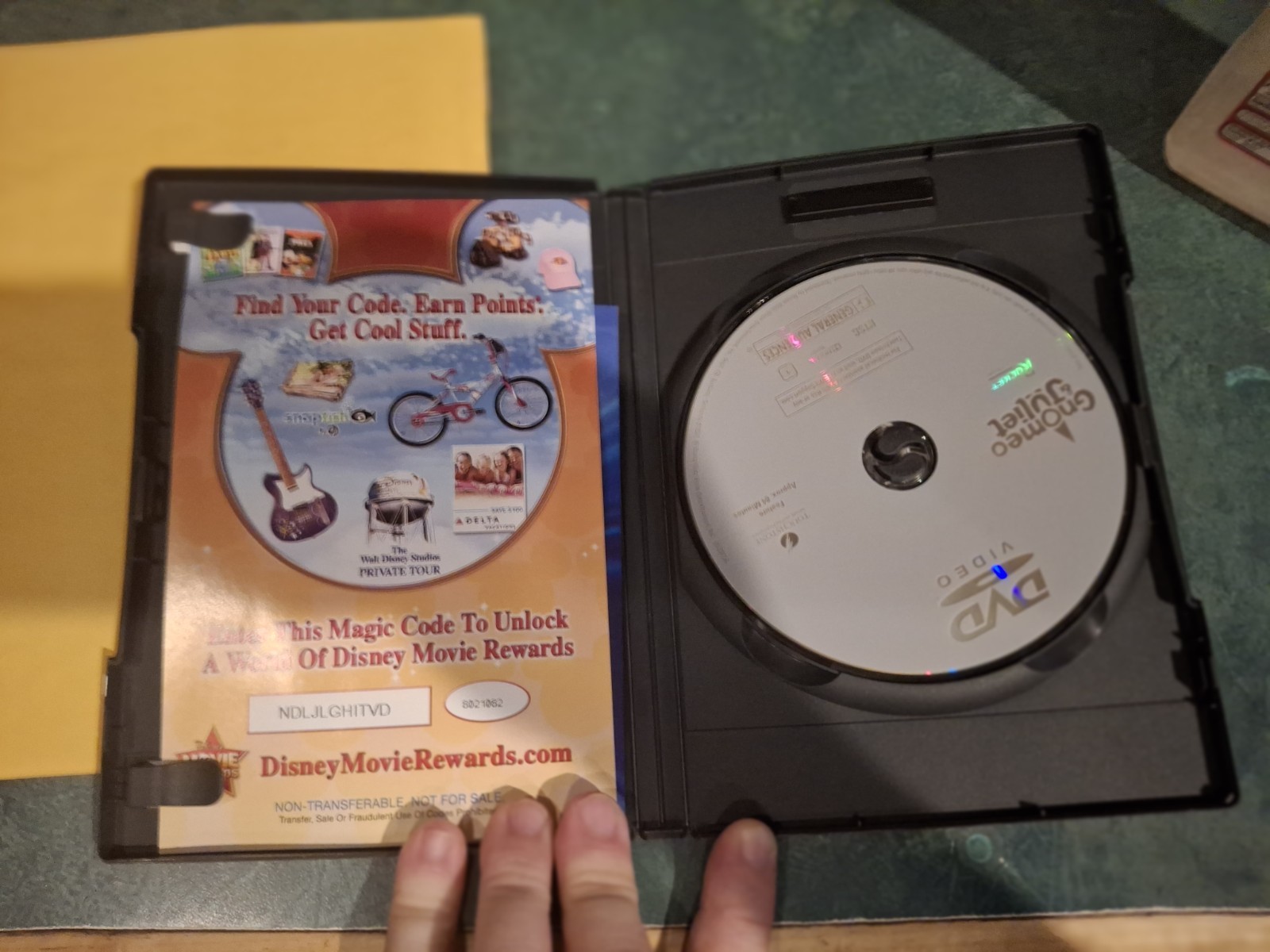 Gnomeo & Juliet Standard Edition DVD Widescreen Touchstone Disney Animation