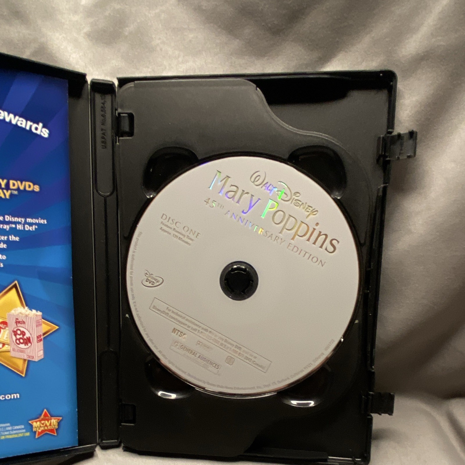 Walt Disney Studios Mary Poppins 45th Anniversary 2-Disc DVD G 139 Min (2009)