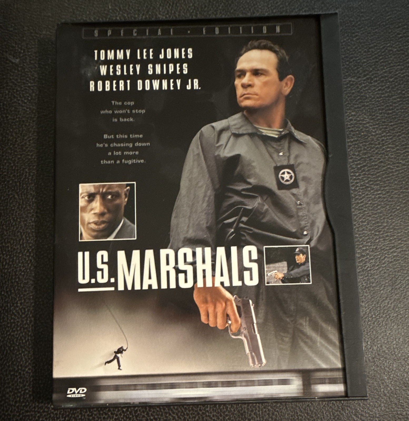 Warner Bros. U.S. Marshals (DVD) Special Edition PG-13 1998 131min Jones