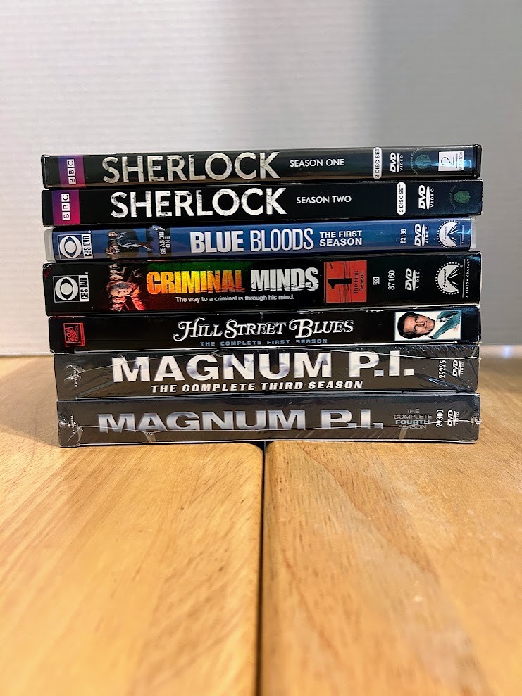 DVD Lot-16, Sherlock, Blue Bloods, Criminal Minds, Magnum P.I, Hill Street Blues