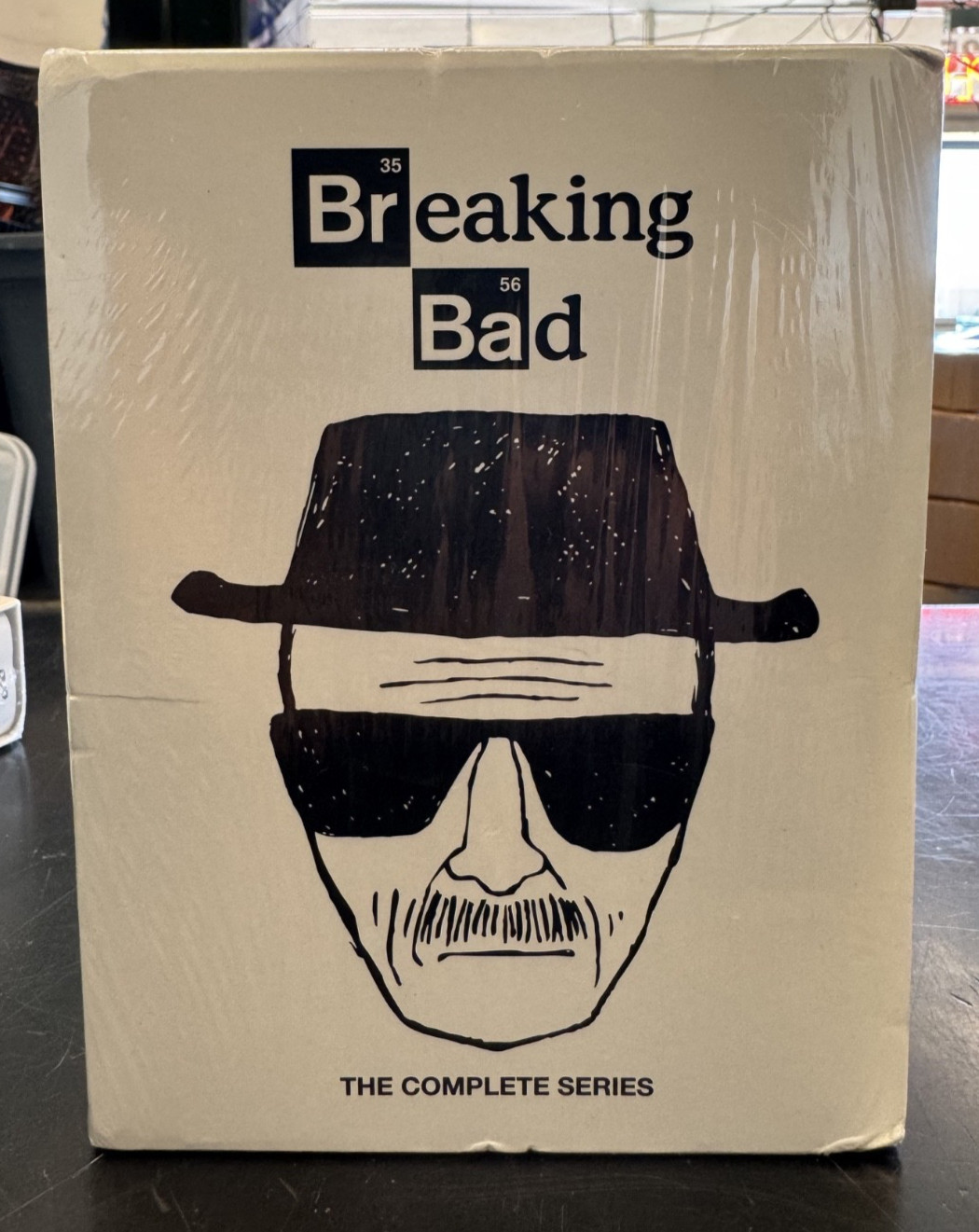 BREAKING BAD – THE COMPLETE SERIES – 21 DISC DVD SET – (CASE IS WORN) Sealed