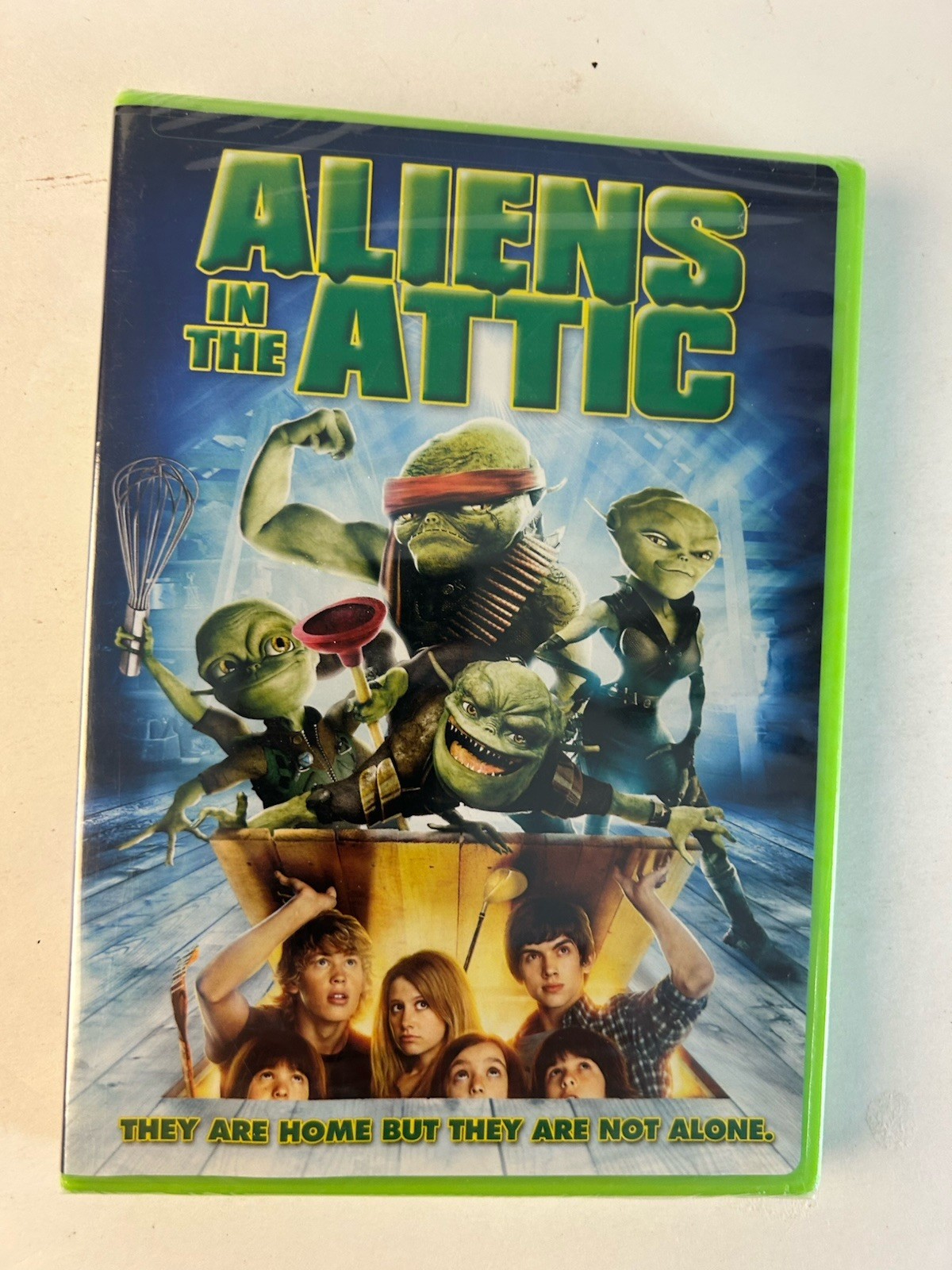 Aliens In The Attic DVD 2009 Release Ashley Tisdale Austin Butler New Sealed