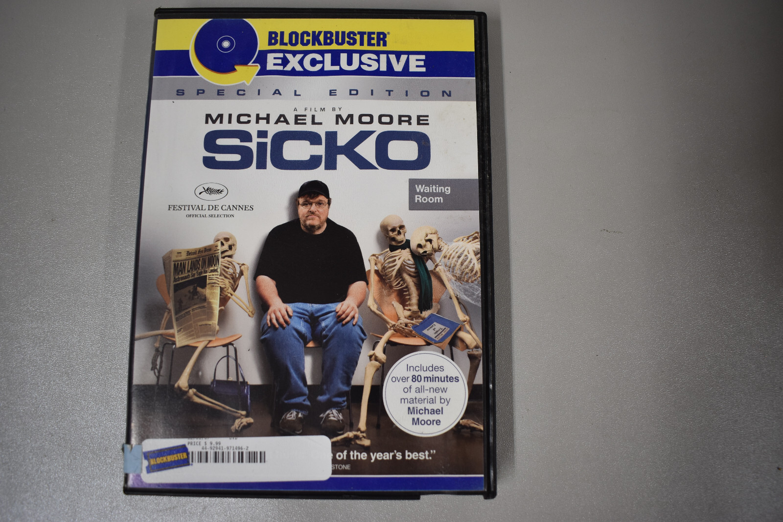 Sicko (Special Edition) – DVD By Michael Moore – VERY GOOD